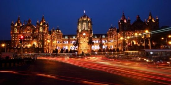 10 Iconic Landmarks and Historical Buildings in Mumbai