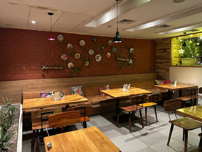 Top 15 Places for Brunch Food in Hyderabad - Travenix